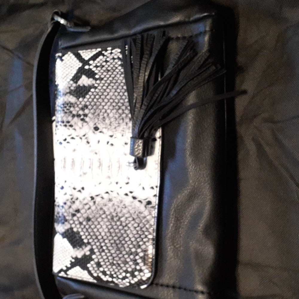 Magnolia & Vine purse with interchangeable front.